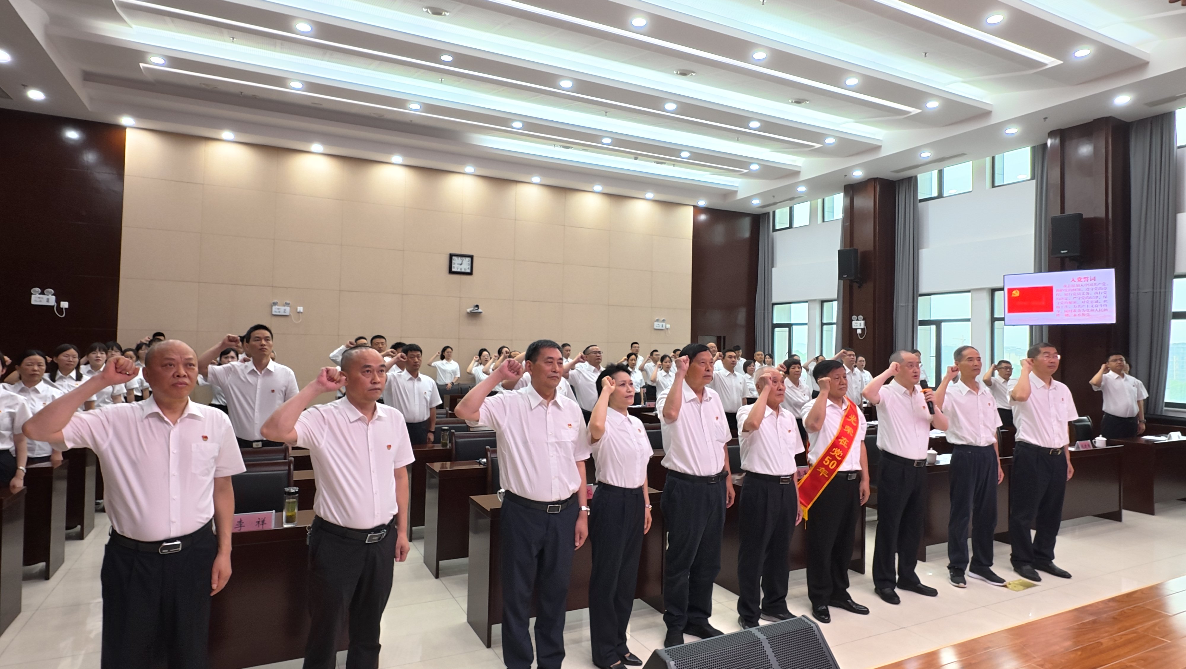 重温初心使命 砥砺检察担当 恩施州检察院开展庆“七一”系列活动